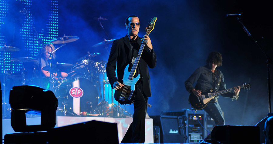 STP: Drummer Eric Kretz, Robert (Bass) and Dean (Guitar) DeLeo.